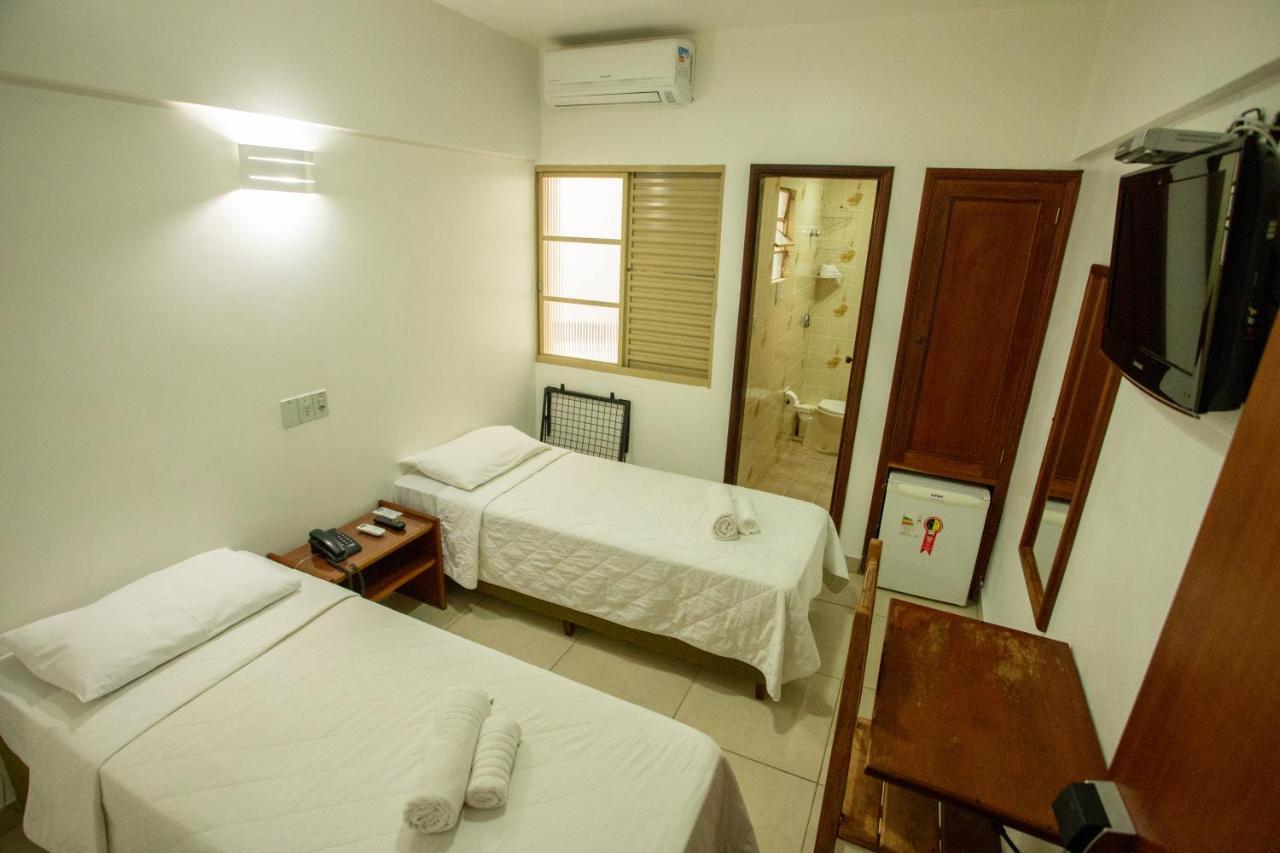 Carlton Plaza Torre Hotel Araxá Kültér fotó